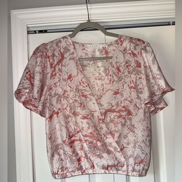 Astr Pink Flutter Sleeve Blouse with Notched Collar Size Small Womens - Picture 3 of 14